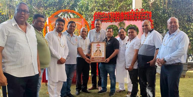 ਮਹਾਰਾਜਾ ਅੱਗਰਸੈਨ ਜੀ ਦੀ ਜੈਯੰਤੀ ਮੌਕੇ ਅੱਗਰਵਾਲ ਸਭਾ ਭੁੱਚੋ ਨੇ ਪ੍ਰਧਾਨ ਵਰਿੰਦਰ ਅੱਗਰਵਾਲ ਗਨੂੰ ਦੀ ਅਗਵਾਈ ਵਿਚ ਸ਼ਿਰਕਤ ਕੀਤੀ।