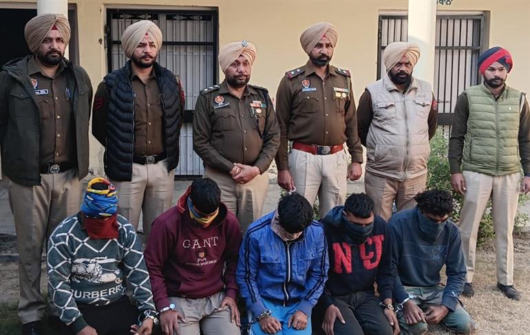  ਪੁਲਿਸ ਨੇ ਘੁੰਨਸ ਕਤਲ ਮਾਮਲੇ ’ਚ ਲੋੜੀਦੇ ਨਾਮਜਦ ਵਿਅਕਤੀ ਦਬੋਚੇ