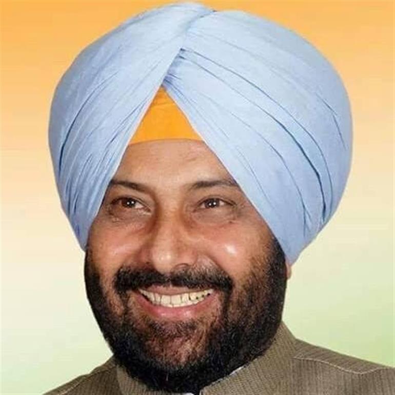 ਕੀਤੂ ਵਿਵਾਦ: ਨਵੇਂ ਭਾਜਪਾ ਪ੍ਰਧਾਨ ਕੇਵਲ ਢਿੱਲੋਂ ਦੀਆਂ ਵਧੀਆਂ ਮੁਸ਼ਕਲਾਂ, ਅਸਤੀਫ਼ੇ ਜਾਂ ਮਾਫ਼ੀ ਦੀ ਚਰਚਾ ਤੇਜ਼ ---ਬਿੱਟੂ ਤੇ ਰਣੌਤ ਤੋਂ ਬਾਅਦ ਢਿੱਲੋਂ ਨੇ ਵੀ ਵਰਤਿਆ ਪੈਂਤੜਾ: ਚੋਣਾਂ ਸਿਰ ’ਤੇ, ਭਾਜਪਾ ਲਈ ਖੜ੍ਹੀ ਹੋਈ ਵੱਡੀ ਮੁਸੀਬਤ