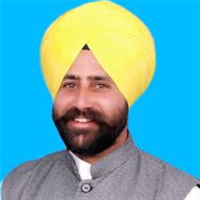 ਸਕੂਲਾਂ ’ਚ ਅਧਿਆਪਕਾਂ ਦੀ ਘਾਟ ਨੂੰ ਲੈ ਕੇ ਵਿਧਾਇਕ ਸੁਖਬੀਰ ਸਿੰਘ ਮਾਇਸਰਖਾਨਾ ਭਾਵੁਕ, ਲਾਈਵ ਹੋ ਕੇ ਆਪਣੀ ਹੀ ਸਰਕਾਰ ਖਿਲਾਫ ਕੱਢੀ ਭੜਾਸ