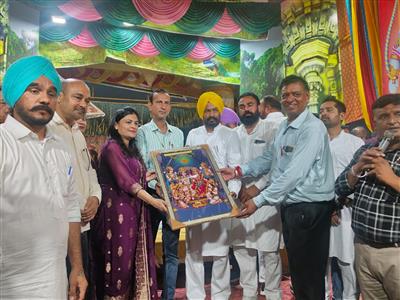 ਬਦੀ ਤੇ ਨੇਕੀ ਦੀ ਜਿੱਤ ਦੇ ਪ੍ਰਤੀਕ ਦੁਸਹਿਰੇ ਦਾ ਦਿਹਾੜੇ ਸਾਨੂੰ ਆਪਣੀਆ ਸੀਮਾਵਾਂ ’ਚ ਰਹਿਣ ਦੀ ਸਿੱਖਿਆਂ ਦਿੰਦਾ ਹੈ- ਵਿਧਾਇਕ ਲਾਭ ਸਿੰਘ ਉਗੋਕੇ, ਸ੍ਰੀਰਾਮ ਲੀਲਾ ਕਮੇਟੀ ਵਧਾਈ ਦੀ ਪਾਤਰ ਜੋ ਸਾਨੂੰ ਸਾਡੀ ਸਭਿੱਅਤਾ, ਇਤਿਹਾਸ ਅਤੇ ਵਿਰਸੇ ਨਾਲ ਜੋੜ ਕੇ ਰੱਖਦੀ ਹੈ-ਡਾ ਸੋਨੀਕਾ ਬਾਂਸਲ