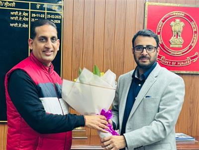 ਨਗਰ ਕੌਂਸਲ ਦੇ ਪ੍ਰਧਾਨ ਮਨੀਸ਼ ਕੁਮਾਰ ਗਰਗ ਵੱਲੋਂ ਡੀ ਸੀ ਬਰਨਾਲਾ ਨਾਲ ਕੀਤੀ ਮੁਲਾਕਾਤ